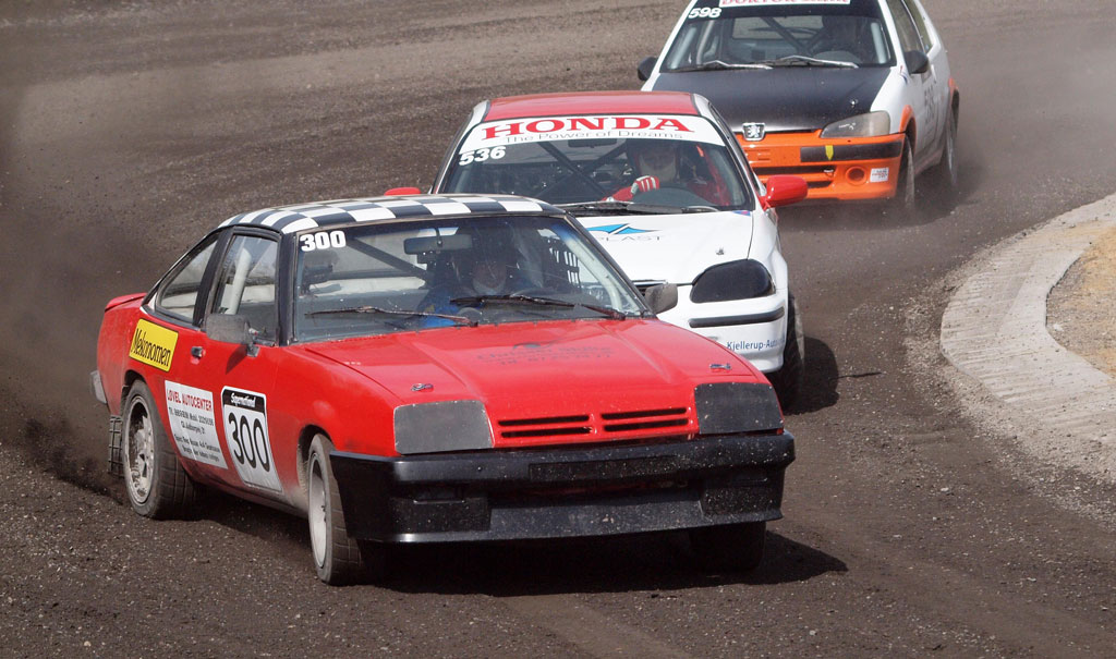 Løvelboen: Benny Kristensen scorede en 5. plads i sin nymalede Opel Manta på sin hjemmebane.
(Foto: Åge Kirketerp Jensen)